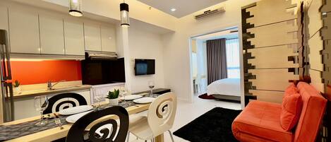 1 bedroom, iron/ironing board, free WiFi, bed sheets