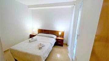 2 bedrooms, iron/ironing board