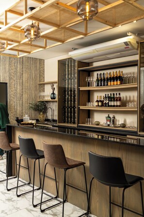 Bar (in der Unterkunft)