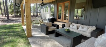 Sam Rayburn Stunner (South End) - Fully Remodeled, Water View, and Water Access