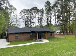 Exterior - Sam Rayburn Stunner - South End - Fully Remodeled, Water View, and Water Access (Brookeland)