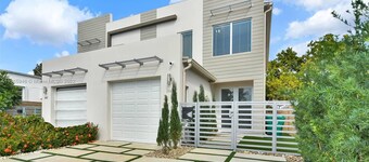 Modern Luxurious Miami Home