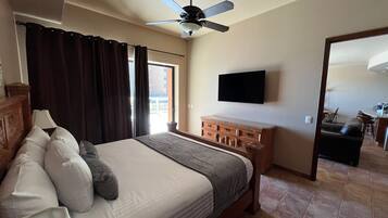 3 bedrooms, in-room safe, free WiFi, bed sheets