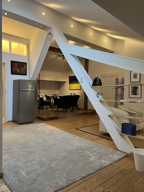 Interior - Chic loft studio in a historic farmhouse (Fuchstal)
