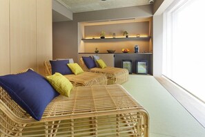 Interior - Tsuki Tokyo (Tokyo)