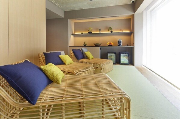 Interior - Tsuki Tokyo (Tokyo)