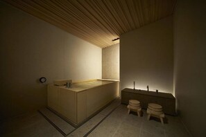 Interior - Tsuki Tokyo (Tokyo)