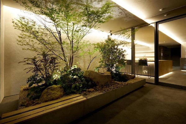 Interior - Tsuki Tokyo (Tokyo)