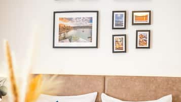 Deluxe-Doppelzimmer | Hochwertige Bettwaren, Zimmersafe, Schreibtisch, Verdunkelungsvorhänge