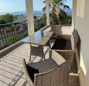 House | Balcony