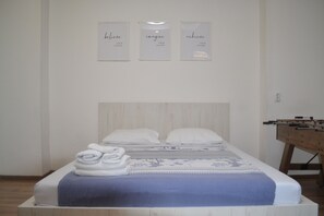 1 chambre, fer et planche Ă repasser, Wi-Fi, draps fournis