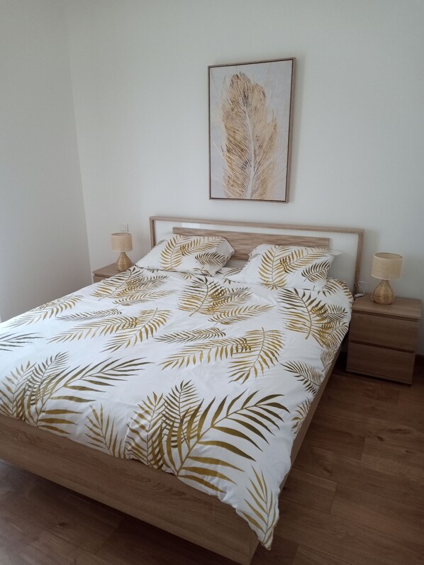 1 bedroom, iron/ironing board, travel crib, free WiFi