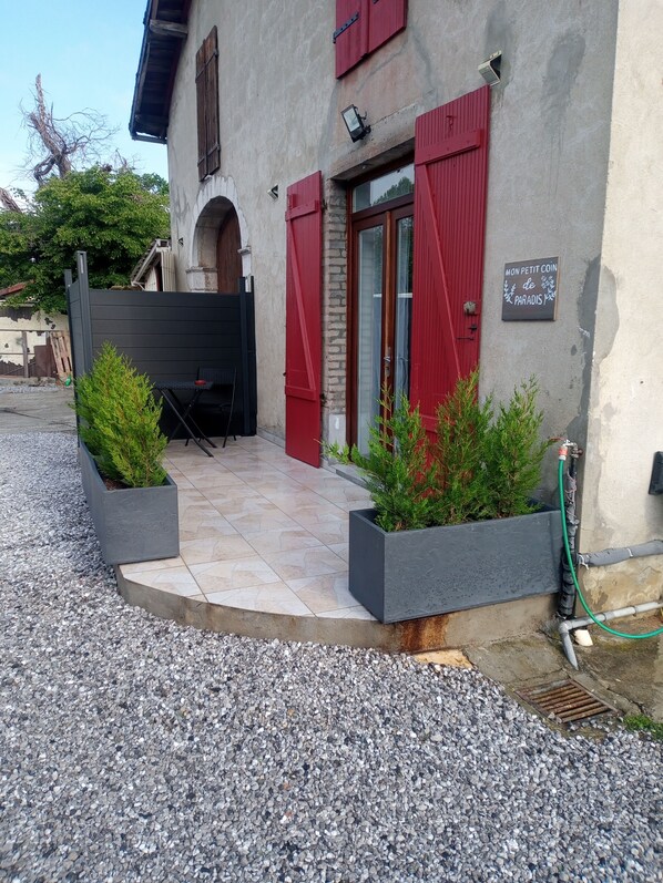 Exterior - Apartment with garden and freestanding pool (PUYOO)