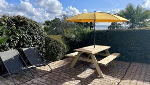 Outdoor dining - La Cidrerie du port (landevennec)