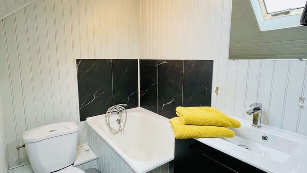 Bathroom - La Cidrerie du port (landevennec)