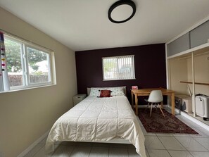 3 bedrooms, WiFi, bed sheets