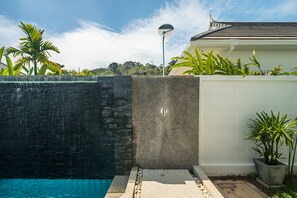 Bahagian luar