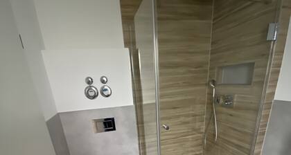Neubau, schön sauber eingerichte 2 Zimmerwohung