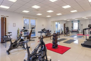 Fitness facility - Best Western Hotel & SPA Pau Lescar Aeroport (Lescar)