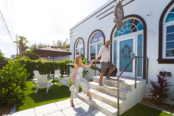 Property grounds - Stylish Hotel Room in the Heart of Miami (Miami)