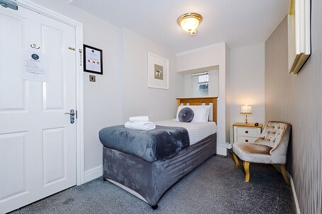 Lawton Lauriston Court - Image 53