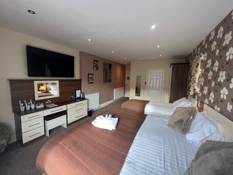 Lawton Lauriston Court - Image 42
