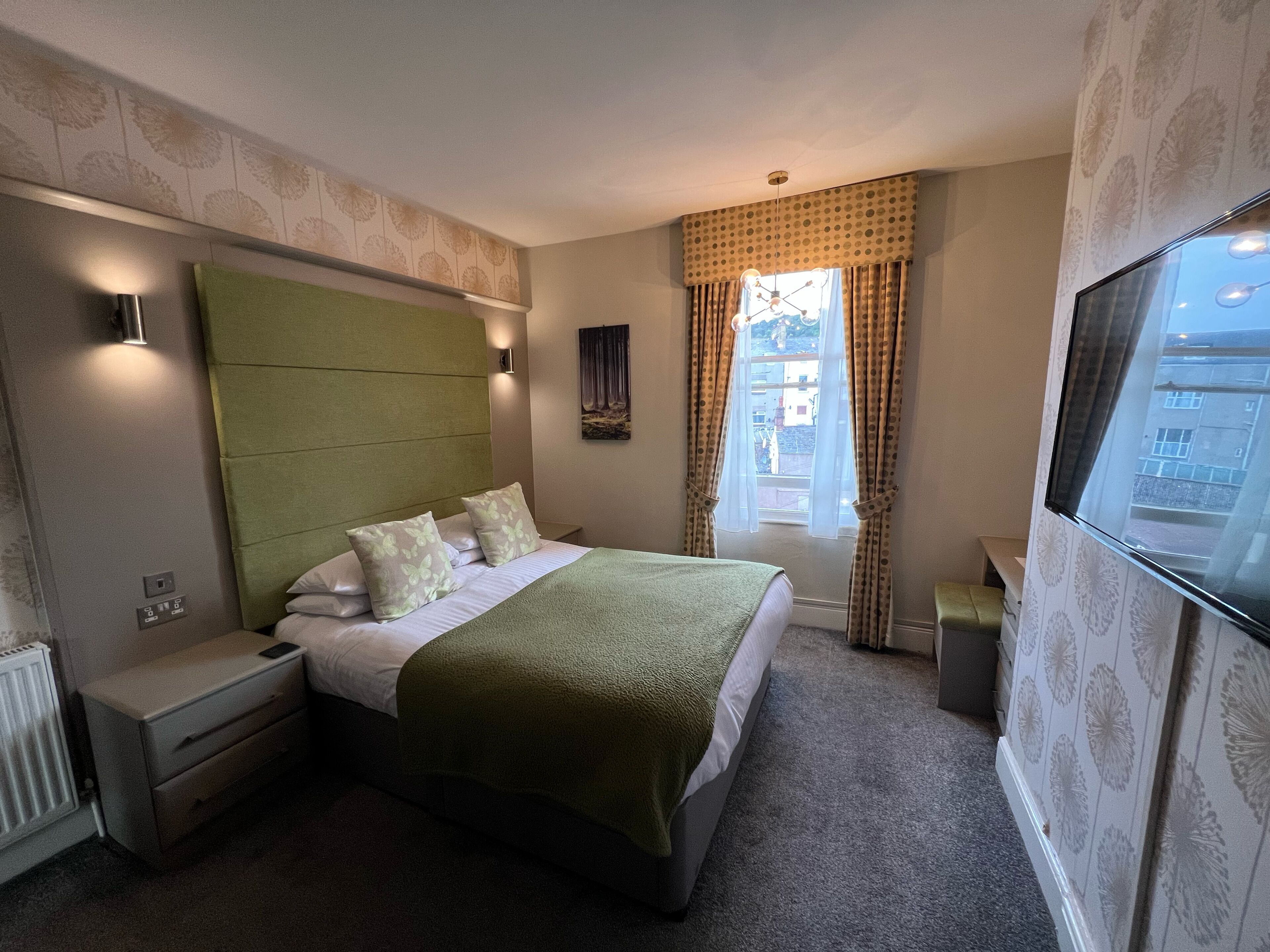 Photo - Lauriston & Lawton Court Hotel