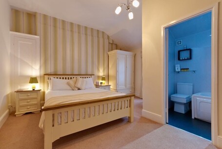 Lawton Lauriston Court - Image 37