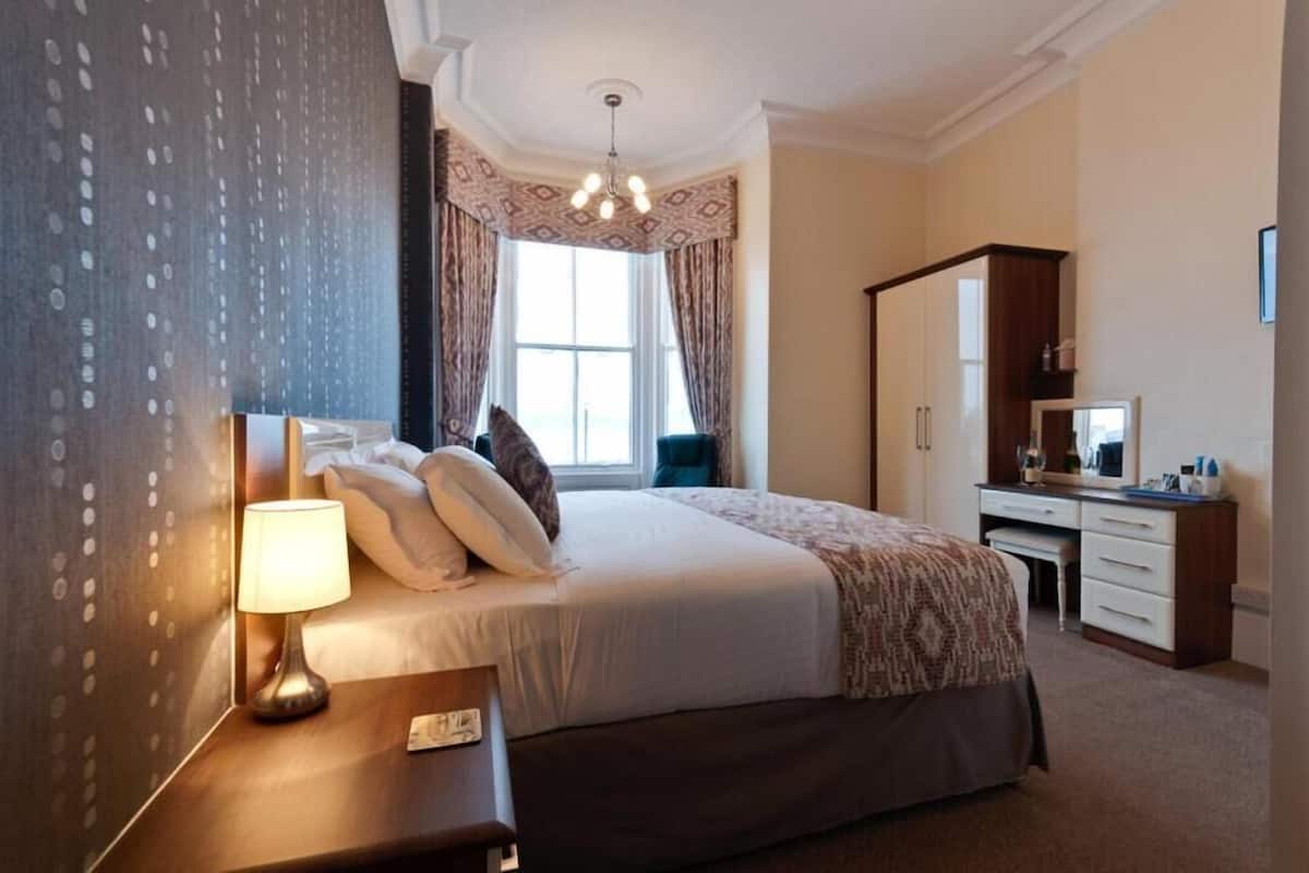 1 chambre, literie de qualité supérieure, bureau