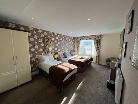 Lawton Lauriston Court - Image 39