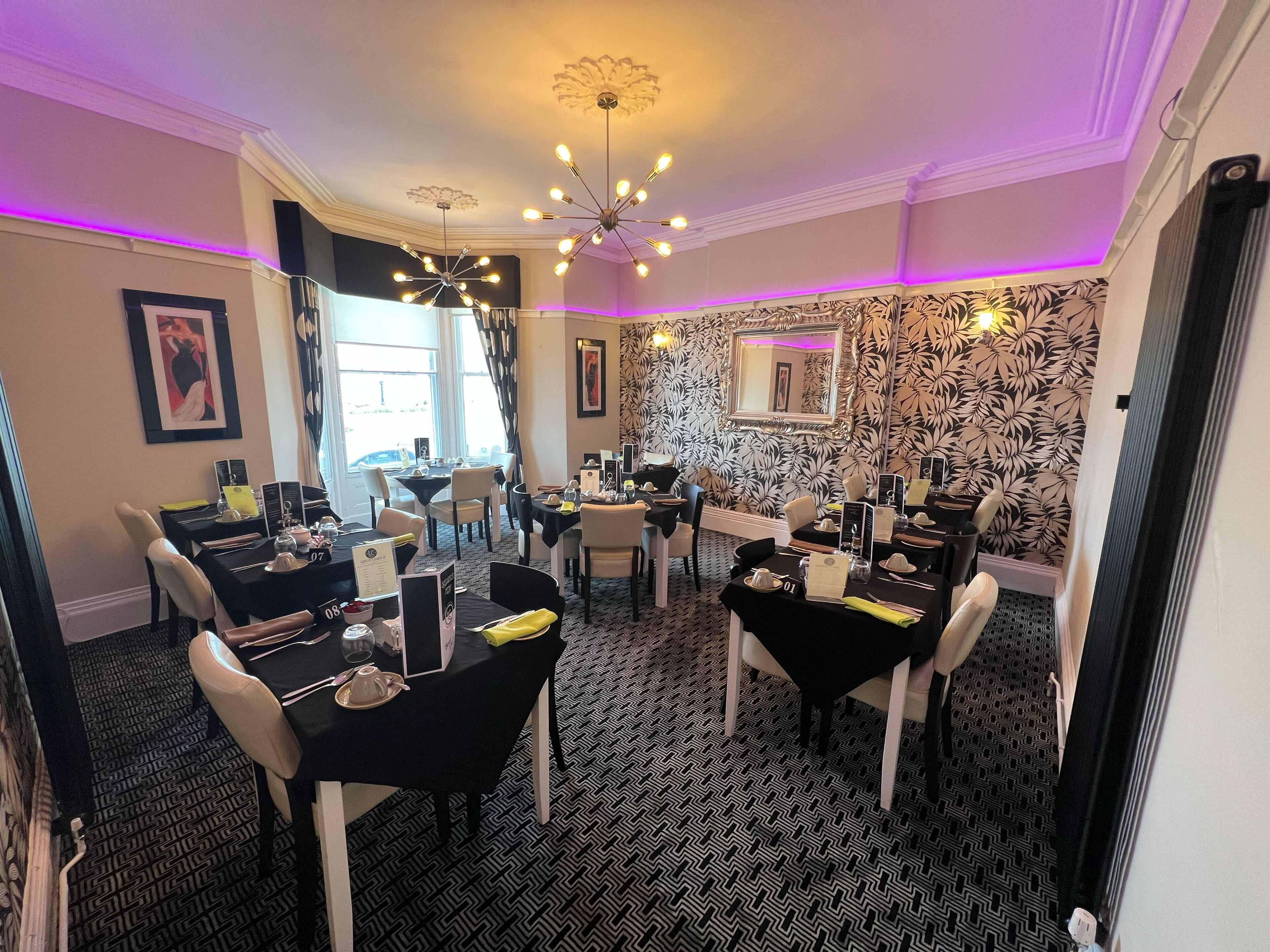 Photo - Lauriston & Lawton Court Hotel