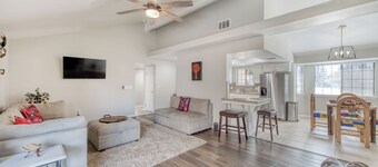 Casa Barrera Soothing 3-Bedroom Home in a North East Fresno!