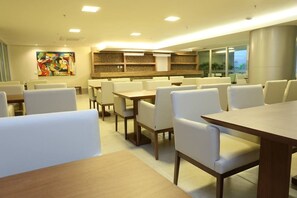 Unclassified image, 4 of 68, button - Ramada by Wyndham Macae Hotel & Suites (Macaé)