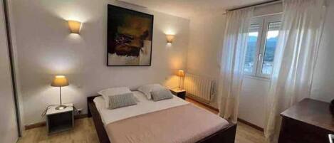 4 多间卧室、WiFi