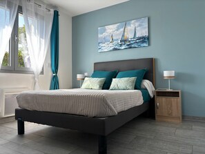3 bedrooms, desk, iron/ironing board, travel cot - Villa Espéranza (Linxe)