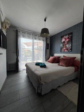 3 bedrooms, desk, iron/ironing board, travel cot - Villa Espéranza (Linxe)