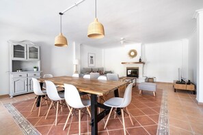 Dining - Large house with private pool 5 minutes from the beach (Níjar)