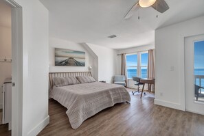 5 bedrooms, iron/ironing board, WiFi, bed sheets - Perfect, beachfront pet friendly 5 bedroom home, close to waters (Gulf Shores)