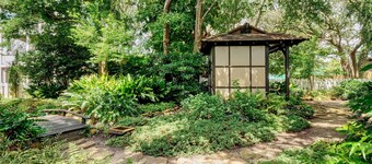 Relaxing Zen House! Work, relax, & play two blocks from private beach access!