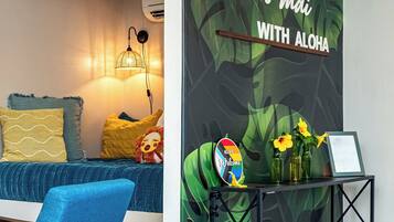 2 bedrooms, iron/ironing board, travel cot, free WiFi