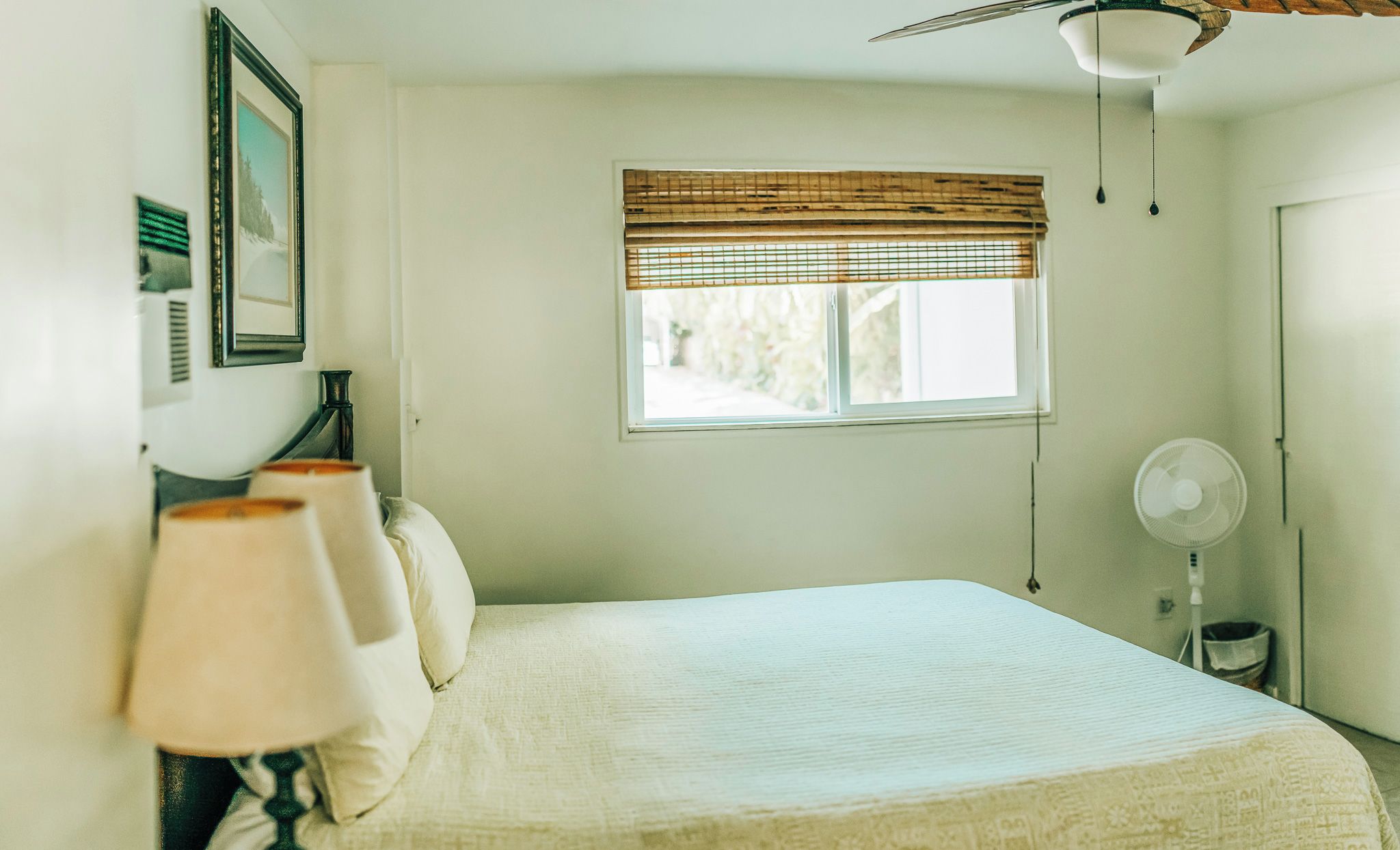 2 bedrooms, iron/ironing board, travel crib, WiFi (free)