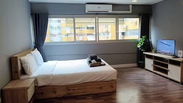 Basic Quadruple Room | 1 bedroom, blackout curtains, iron/ironing board, free WiFi