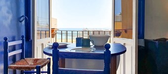 House with Sea Views in the Heart of Alicante