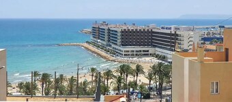 House with Sea Views in the Heart of Alicante