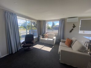 TV - Mad for Maryburn, Twizel (Twizel)