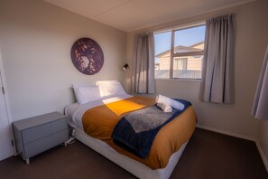3 bedrooms, free WiFi, bed sheets