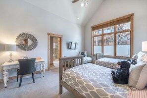 3 Schlafzimmer, Bügeleisen/Bügelbrett, Reisekinderbett, WLAN