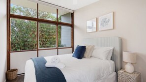 4 habitaciones, tabla de planchar con plancha y wifi gratis 