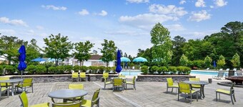 1.5+mile Bethany Beach - Luxury Spacious Family Beach Home linens & towels incl.