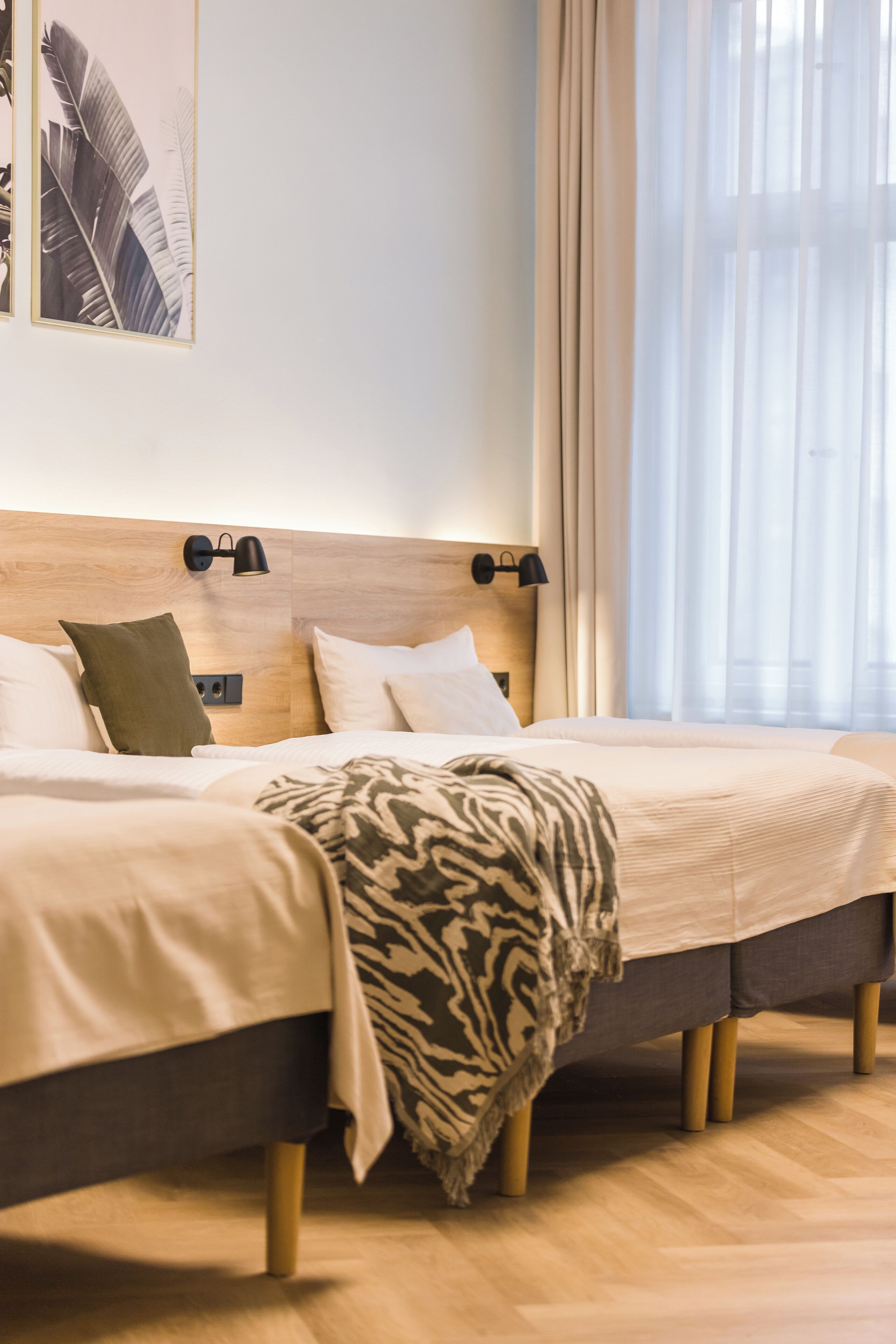 3 chambres, bureau, fer et planche à repasser, accès au Wi-Fi (inclus)